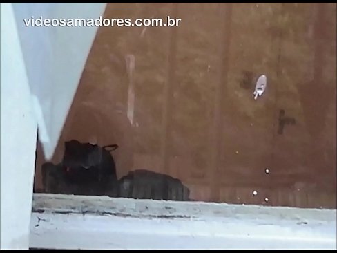 ❤️ Homme excité regardant sa copine avec un autre gars, enregistrant une vidéo de baise sans déranger le couple ️❌ Porno anal at us ️❤