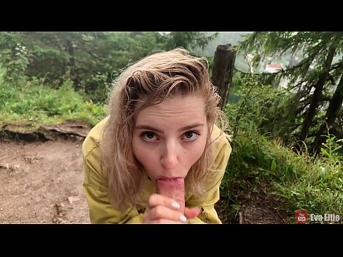 ❤️ Une fille avale du sperme après une fellation publique - Eva Elfi ️❌ Porno anal at us ️❤